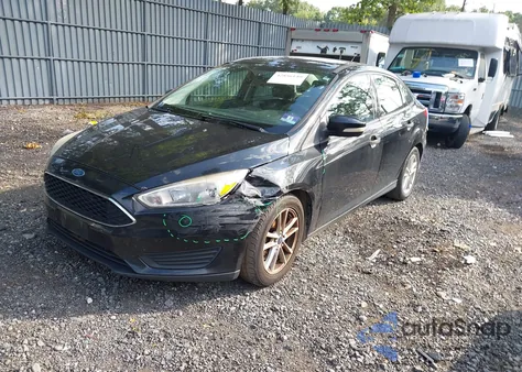 2015 Ford Focus Se z USA, uszkodzony, nr VIN 1FADP3F2XFL376578